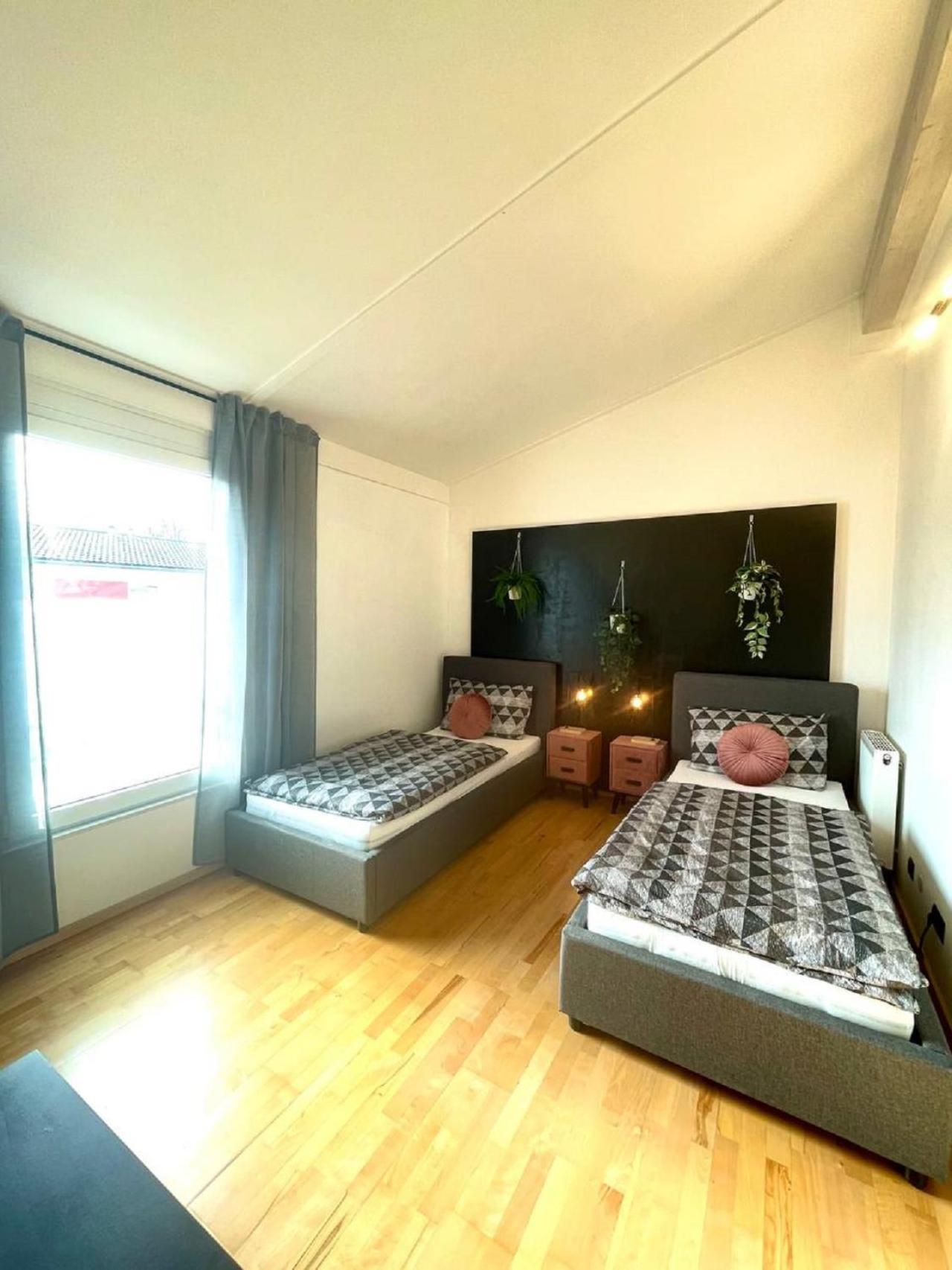 Geraeumiges Ferienhaus In Koblenz Koblenz  Ngoại thất bức ảnh